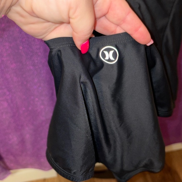 🆕💜 Hurley Black Strappy Back One Piece Swimsuit Athletic Surf Style L - Picture 7 of 13